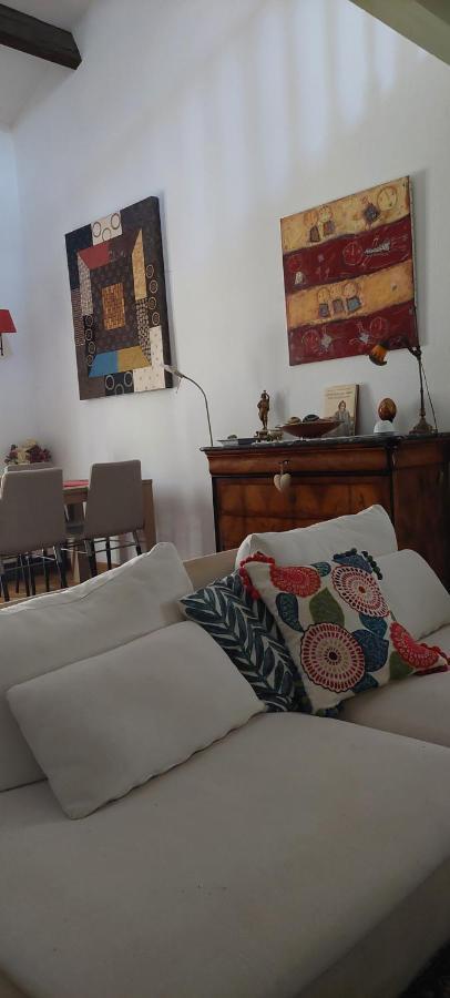 Bed and Breakfast Etxe Laminak Сістерон Екстер'єр фото