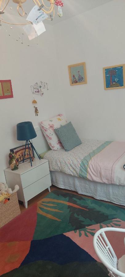 Bed and Breakfast Etxe Laminak Сістерон Екстер'єр фото